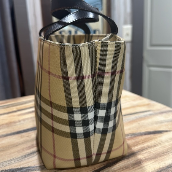 VINTAGE BURBERRY HANDBAG - Picture 5 of 16